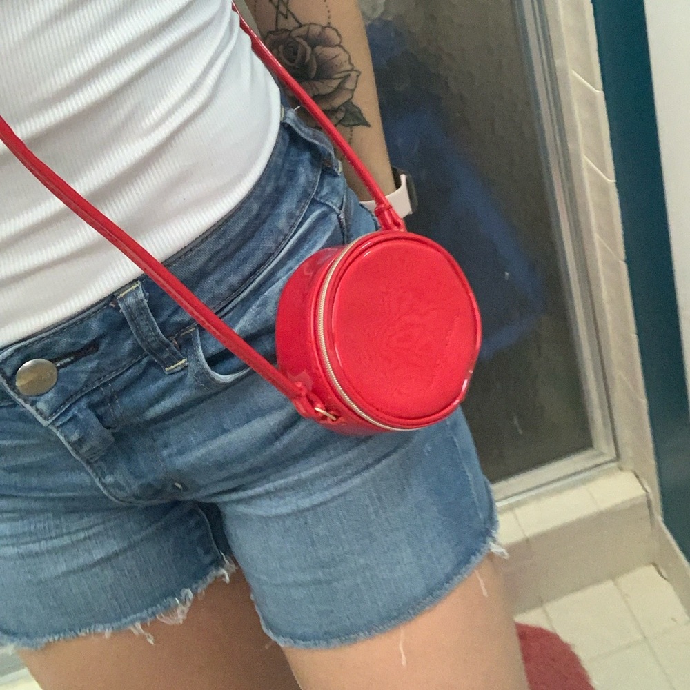 Marc Jacobs Red Patent Round Crossbody Bag - Picture 8 of 8